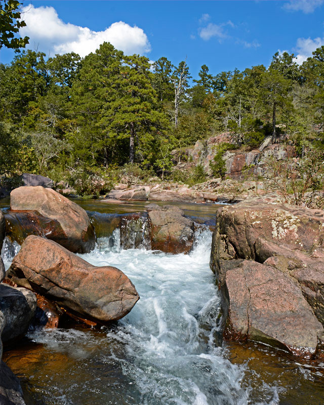 Castor_River_Shut-ins_9087.jpg